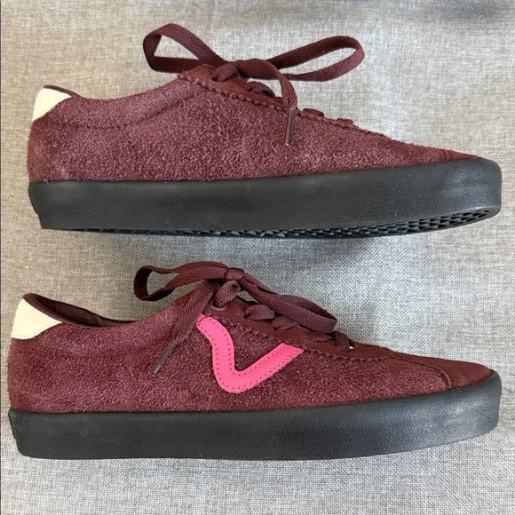 Vans sport, low Women's Maroon and Pink Sneakers NWT - Picture 7 of 12